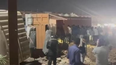 હળવદ: હળવદ-મોરબી હાઇવે પર ચરાડવા નજીક મોડીરાત્રીના પેટ્રોલ પંપ નજીક ટ્રક પલટી ખાઈ જતા સર્જાયો ગમખ્વાર અકસ્માત...