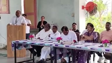 ગરૂડેશ્વર: રોશની સ્કૂલ ખાતે વિદ્યાર્થીનીઓને સાયકલ વિતરણ ધારાસભ્ય ડો દર્શનાબેન દેશમુખ હસ્તે કરવામાં આવી.