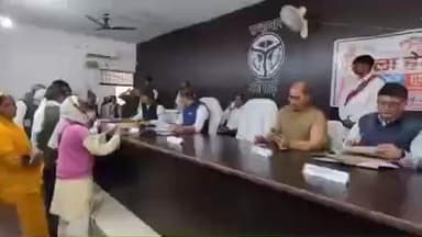 औराई: जिलाधिकारी ने औराई तहसील में फरियादियों की समस्याएं सुनीं