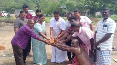 இராஜபாளையம்: கிராமப் பகுதிகளில் வேளாண்மை விற்பனை பிரிவு சார்பில் உலர் களத்துடன் கூடிய தரம் பிரிப்பு மையம் அமைப்பதற்கு எம்எல்ஏ தலைமையில் பூமி பூஜை