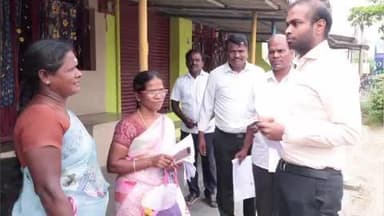 விருத்தாசலம்: விருத்தாசலம் ன உள்ளிட்ட பல்வேறு இடங்களில் வாக்காளர் கணக்கெடுப்பு படிவம் பதிவேற்றும் பணியை ஆட்சியர் ஆய்வு