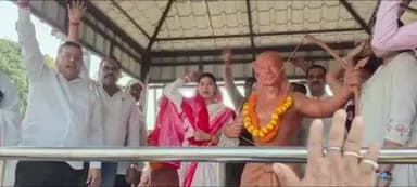 गोलमुरी-सह-जुगसलाई: भगवान बिरसा मुंडा की 150वीं जयंती पर माल्यार्पण और पदयात्रा का आयोजन