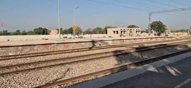 मूंडवा: मूंडवा रेलवे स्टेशन पर कार्य प्रगति पर, यहां से होगी सीमेंट की लोडिंग