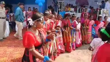 রানিগঞ্জ: আসানসোেল পৌর নিগমের ৩৩ নং ওয়ার্ডে রানিসায়ের মোড়ে সমাজসংস্কারক, স্বাধীনতা সংগ্রামী বিরসা মুন্ডার জন্মজয়ন্তী অনুষ্ঠান