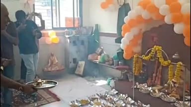 रतलाम नगर: सालाखेड़ी स्थित श्री बाल चमत्कारी हनुमान जी को 56 व्यंजनों का भोग लगाया गया