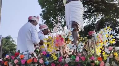 ফালাকাটা: শনিবার বিরসাজয়ন্তীতে ফালাকাটার তাসাটি চা বাগানে মাদল যাত্রা করল আদিবাসী সংগঠন