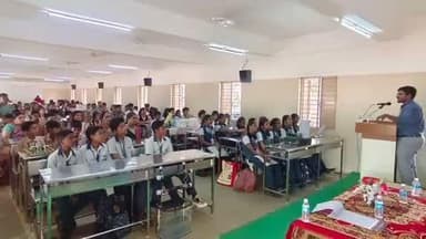 ஊத்துக்குளி: ஊத்துக்குளியில் நடைபெற்ற குழந்தைகள் அறிவியல் மாநாட்டில் 120 ஆய்வு கட்டுரைகள் சமர்ப்பிக்கப்பட்டது