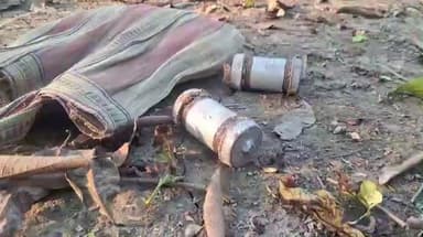 ভগবানগোলা ১: রামপুর পুলপাড়ায় দুটি সকেট উদ্ধার, চাঞ্চল্য—আজ দুপুর তিনটে ৩০ নাগাদ সেই ছবি ধরা পড়ে