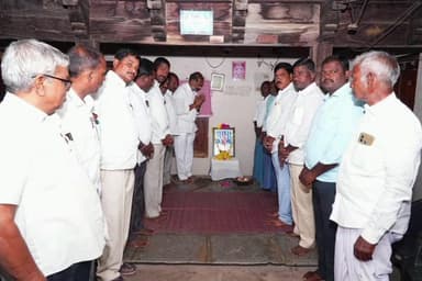 రుద్రంగి: బాధిత కుటుంబాల ఇంటింటికి వెళ్లిన ప్రభుత్వ విప్ వేములవాడ ఎమ్మెల్యే ఆది శ్రీనివాస్