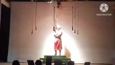 বাঁকুড়া ১: রবীন্দ্র ভবনে আটচালা বাঁকুড়ার নিবেদন বিখ্যাত যাত্রাপালা মা মাটি মানুষ যাকে কেন্দ্র করে উপচে পড়া মানুষের ভিড়