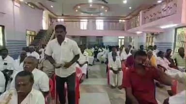 திருப்பத்தூர்: தேர்தல் திருத்தப் படிவத்தில் யாரையும் நீக்க வேண்டாம்” –
அதிகாரிகளுக்கு தமிழக அரசு வாய்மொழி உத்தரவு, எம்எல்ஏ குற்றச்சாட்டு