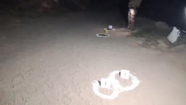 ਜੈਤੋ: ਫਰੀਦਕੋਟ ਪੁਲਿਸ ਦੀ ਪ੍ਰਭ ਦੇਸੂਵਾਲ ਗੈਂਗ ਦੇ ਸ਼ੂਟਰ ਨਾਲ ਬਾਜ਼ਾਖ਼ਾਨਾ ਨੇੜੇ ਹੋਈ ਮਠਫੇੜ, ਛੇ ਰਾਊਂਡ ਦੀ ਫਾਇਰਿੰਗ ਬਾਅਦ ਹੋਇਆ ਗਿਰਫਤਾਰ।