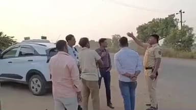 शिंदखेडा: धावडे गावाजवळ चहा पिण्यासाठी थांबले असता पोलिसांच्या हातावर तुरी देऊन कैदी पोलिसांच्या तावडीतून फरार.