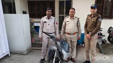 उज्जैन ग्रामीण: केसर बाग कॉलोनी में एक मकान से ₹6 लाख और सोने की चेन चोरी, पुलिस ने एक नाबालिग को पकड़ा
