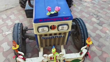 ದೇವದುರ್ಗ: ಅಕ್ರಮ ಮರಳು ಸಾಗಾಣಿಕೆ ಪರತಾಪೂರ ಗ್ರಾಮದಲ್ಲಿ ಪೊಲೀಸರ ದಾಳಿ, ಟ್ರ್ಯಾಕ್ಟರ್ ಜಪ್ತಿ