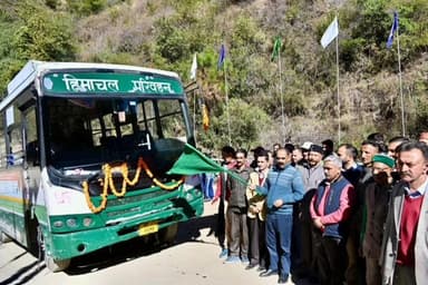 शिमला ग्रामीण: ग्रामीण विकास मंत्री अनिरुद्ध सिंह ने क्यारकोटी में विभिन्न विकास कार्यों का लोकार्पण एवं शिलान्यास किया