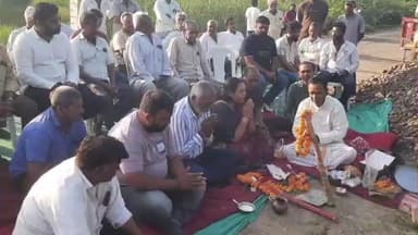 જોડિયા: બાલંભા પાસે બ્રીજ અને રોડના કામોનું ધારાસભ્ય મેઘજીભાઈ ચાવડાના હસ્તે ખાતમુર્હુત કરવામાં આવ્યું