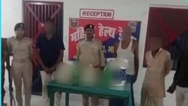 गोराडीह: अवैध शराब के विरुद्ध छापामारी के क्रम में रसलपुर थाना क्षेत्र से 19 लीटर देसी शराब के साथ तीन अभियुक्तों को गिरफ्तार किय