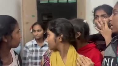 వెంకటాపుర్: వెంకటాపూర్ మోడల్ స్కూల్లో విద్యార్థినీల ఆందోళన