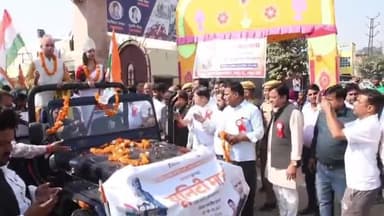 गंगापुर: गंगापुर सिटी के अग्रवाल कॉलेज से पदयात्रा का भव्य आयोजन, जनप्रतिनिधियों और अधिकारियों ने निभाई सहभागिता