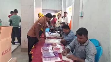 পাঁশকুড়া: পাঁশকুড়া ব্লকের ধুলিয়াপুর গ্রাম ও পুজো কমিটির উদ্যোগে আয়োজিত হলো রক্তদান শিবির উপস্থিত বিধায়ক