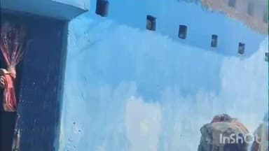 बांके बाज़ार: बांके बाजार में फरार अभियुक्त के घर की कुर्की की गई