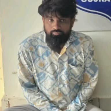 રાજકોટ પશ્ચિમ: મેટોડા પોલીસ મથક વિસ્તારમાંથી વિદેશી દારૂના વિશાળ તથા સાથે બે આરોપીઓને ઝડપી પાડતી રાજકોટ ગ્રામ્ય એલસીબી