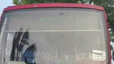 காரியாபட்டி: காரியாபட்டி அருகே 15 ஆண்டுகளுக்கு பின் கிராமத்திற்கு வந்த அரசு பேருந்து உற்சாகமாக வரவேற்ற கிராம மக்கள்