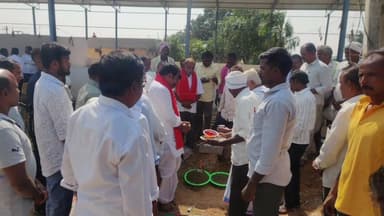 దోమకొండ: అంబరిపేట లో ముదిరాజ్ సంఘ సభ్యుల రెండో విడత, ప్రహరి గోడ నిర్మాణానికి భూమి పూజ చేసిన, ఎమ్మెల్యే కాటిపల్లి వెంకటరమణారెడ్డి