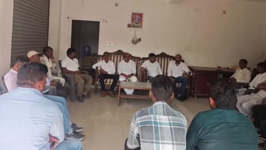 ગરૂડેશ્વર: ખાતે ગુજરાત પ્રદેશ કોંગ્રેસ સોશિયલ મીડિયા ના પ્રભારી ની અધ્યક્ષતામાં જિલ્લા કોંગ્રેસ સોશિયલ મીડિયાની બેઠક યોજાઈ.