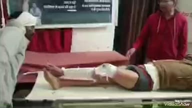 लालगंज: महुगढ़ छतरिहा गांव में कुत्ते को बचाने के चक्कर में अनियंत्रित ऑटो खंभे से टकराई, 3 घायलों को अस्पताल रेफर किया गया