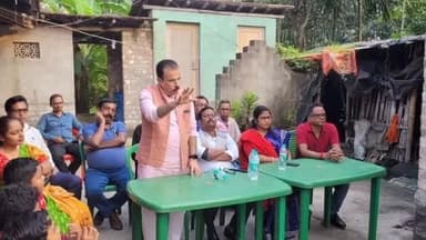 বজবজ ২: বজবজ ২ নম্বর ব্লকের বিভিন্ন এলাকার উন্নয়নমূলক সংক্রান্ত বিষয়ে আলোচনা সভা করলেন পঞ্চায়েত সমিতির সভাপতি