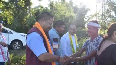 শদিয়া: মেগেলাত মাজ কছাৰী গাঁও নামঘৰৰ উন্নয়ন ,মাজ কছাৰী গাঁৱৰ মুকলি মঞ্চৰ আধাৰশিলা স্থাপন
বিধায়ক বলীন চেতিয়াৰ