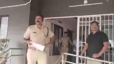 മുകുന്ദപുരം: കല്ലൂരിൽ വാറ്റു ചാരായവുമായി ഒരാളെ പുതുക്കാട് പോലീസ് പിടികൂടി