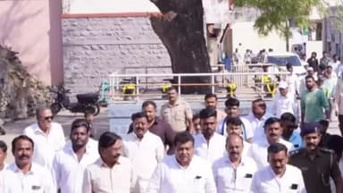 ಬಬಲೇಶ್ವರ: ನಿಡೋಣಿ ಗ್ರಾಮದ ಶಿವ ಪಾರ್ವತಿ ದೇವಸ್ಥಾನಕ್ಕೆ ಭೇಟಿ ನೀಡಿ ವಿಶೇಷ ಪೂಜೆ ಸಲ್ಲಿಸಿದ ಸಚಿವ ಎಂ ಬಿ ಪಾಟೀಲ್