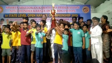 அரூர்: மொரப்பூர் பகுதியில் மாநில அளவிலான ஒப்பன் கராத்தே சேம்பியன்ஷிப் போட்டி நடந்தது