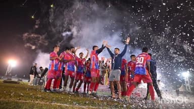 নাহৰকটীয়া: নাহৰকটীয়া ক্ৰীড়া সন্থাৰ খেলপথাৰত অনুষ্ঠিত
টচেন বড়া সোঁৱৰণি ফুটবল প্ৰতিযোগিতা অংশ ল'লে ক্ৰীড়া মন্ত্ৰী নন্দিতা গাৰ্লোচাই