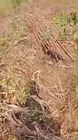 लातेहार जिला के चंदवा थाना क्षेत्र के लुकिया मोड पर अवैध रूप से रखा गया लोहा बरामद किया गया