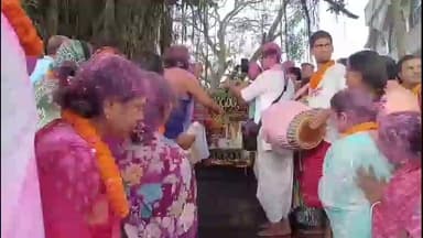 নবদ্বীপ: শ্রীশ্রী গুরুনির্যান মহা-মহোৎসবের সমাপ্তি দিনে রানীরঘাট থেকে অসংখ্য ভক্ত সমাগমে গঙ্গা বিহার রাধা মদনমোহন মন্দিরের