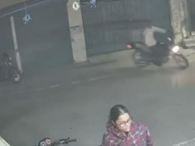 ਪਾਇਲ: ਦੁਗਰੀ ਵਿੱਚ ਕਰਿਆਨੇ ਦੀ ਦੁਕਾਨ ਦੇ ਆਟੇ ਦੀਆਂ ਥੈਲੀਆਂ ਦੀ ਚੋਰੀ,ਸੀਸੀ ਟੀਵੀ ਵੀਡੀਓ ਆਈ ਸਾਹਮਣੇ,ਪੁਲਸ ਕਰ ਰਹੀ ਜਾਂਚ
ਅੱਜ 3 ਬਜੇ ਪਤਰਕਾਰਾ ਨ