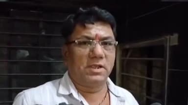 રાજકોટ દક્ષિણ: રાજકોટમાં લુખ્ખા તત્વો બેફામ બન્યા વધુ એક મારા મારીનો વિડીયો વાયરલ, ભારે ચકચાર