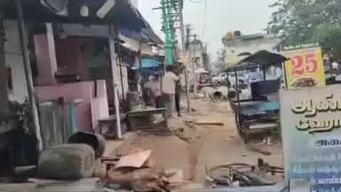 ராசிபுரம்: புதிய பேருந்து நிலையம் அருகே மது போதையில் நண்பர்கள் தாக்கிக் கொள்ளும் வீடியோ சமூக வலைதளத்தில் வைரலாகி வருகிறது