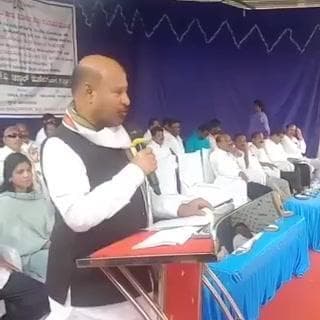 ಹಾರೋಹಳ್ಳಿ: ಹಾರೋಹಳ್ಳಿಯಲ್ಲಿ ತಾಲ್ಲೂಕು ಕಚೇರಿ ಕಟ್ಟಡ ನಿರ್ಮಾಣಕ್ಕೆ ಶಾಸಕ ಇಕ್ಬಾಲ್ ಹುಸೇನ್ ಶಂಕುಸ್ಥಾಪನೆ