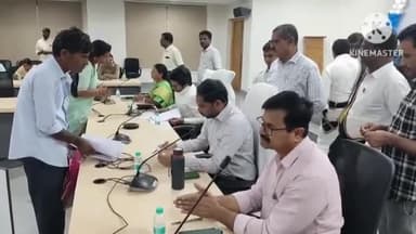 జనగాం: ప్రజావాణి దరఖాస్తులను త్వరితగతిన పరిష్కరించాలి, జనగాం ఆదనపు కలెక్టర్ పింకేష్ కుమార్