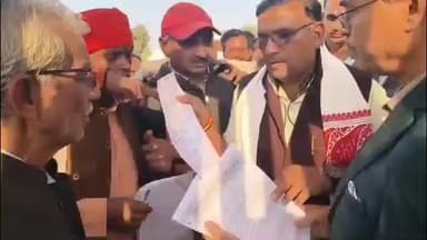 मुरैना नगर: मुरैना में मजदूरों का आंदोलन, 46 सूत्रीय मांगों को लेकर कलेक्ट्रेट कार्यालय घेरा, मुख्यमंत्री के नाम सौंपा ज्ञापन