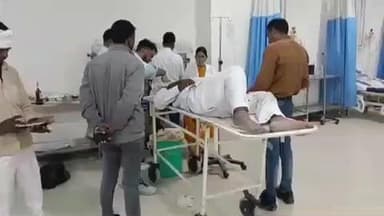 चंदौली: मझवार रेलवे स्टेशन के पास हाईवे पर हादसा, अज्ञात वाहन की टक्कर से बाइक सवार रेलकर्मी गंभीर रूप से घायल