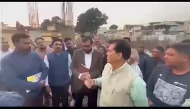 ऋषिकेश: विधायक प्रेमचंद अग्रवाल ने नगर निगम क्षेत्र में निर्माणाधीन बहुमंजिला पार्किंग परियोजना का निरीक्षण किया, लगाई फटकार
