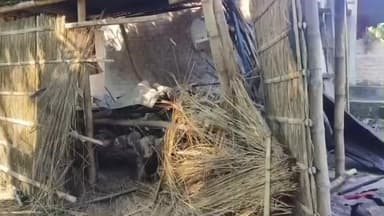 ফালাকাটা: রবিবার রাতে ফালাকাটার দলগাঁও বস্তিতে হাতির হানা নিয়ে সোমবার প্রকাশ করলেন ক্ষতিগ্রস্তরা