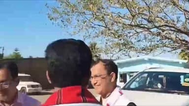 সৰুপথাৰ: উৰিয়ামঘাটত দুটা গুৰুত্বপূৰ্ণ পথৰ আধাৰশিলা স্থাপন কৰে বিধায়ক বিশ্বজিত ফুকনে