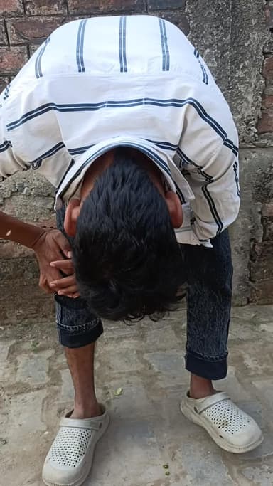 #भाई #lift #देना #मेरा #पैर #टूट गया है #comedy #funny #trending #viral #fun #entertainment #memes #followme #sethji5g